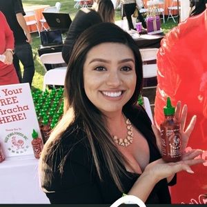 Meet your Posher, Danika
